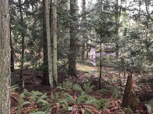 6930 Holst Rd, Clinton, WA 98236