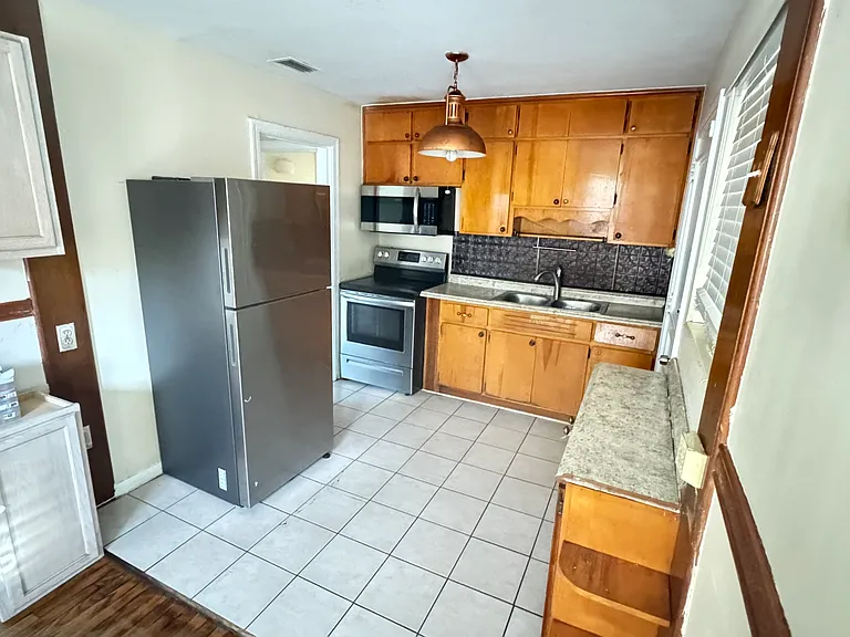 7134 Linda Dr — Photo 15