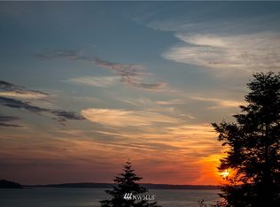 31 Redwing Rd, Camano Island, WA 98282