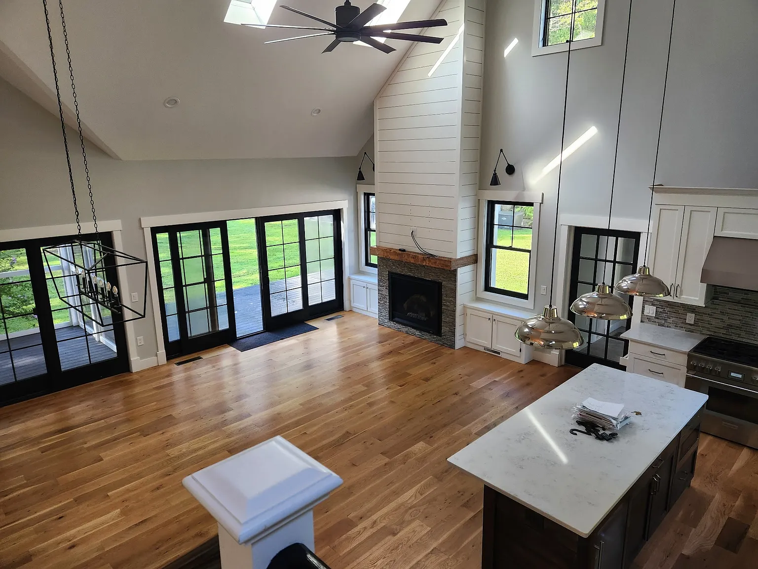 3 bed, 2254 sqft, $4,000 — Photo 3
