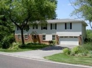 1241 Carman Rd, Ballwin, MO 63021