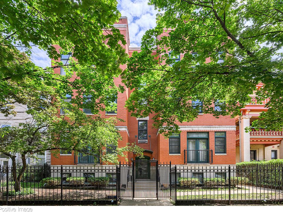 1st image of 4315 N Kenmore Ave APT 3S