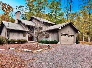 123 Fern Dr, Canadensis, PA 18325