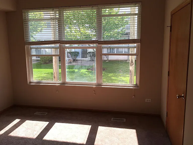 2880 Stonewater Dr — Photo 19