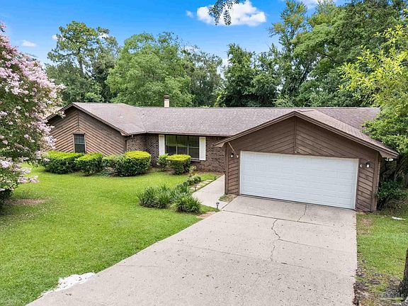 3rd image of 1012 Fleming Dr