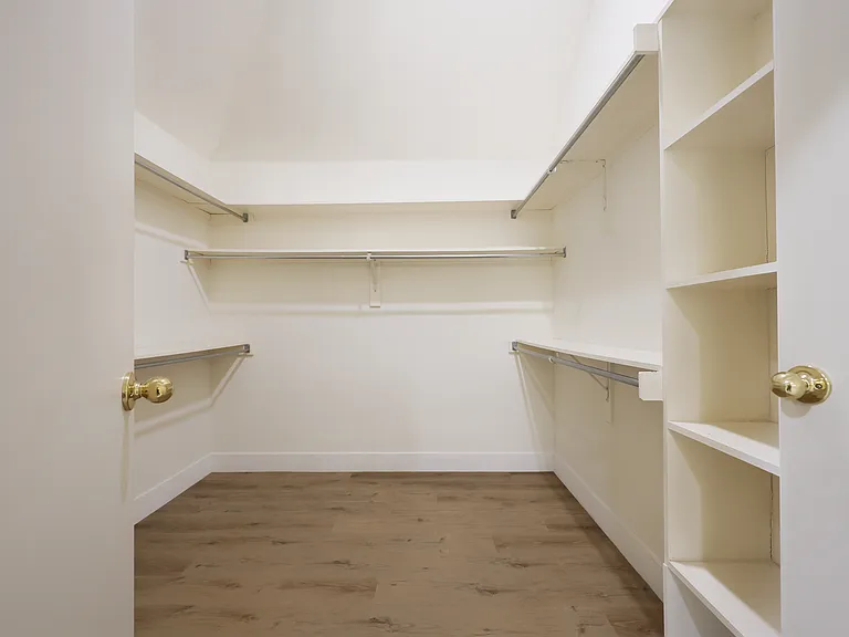 2712 Northview Dr — Photo 16