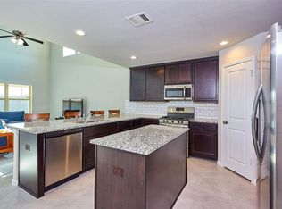 610 Harvest Bluff Dr, Rosharon, TX 77583