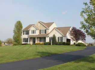 663 Bethel Church Rd, Spring City, PA 19475