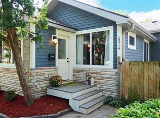 2214 Reaney Ave, Saint Paul, MN 55119