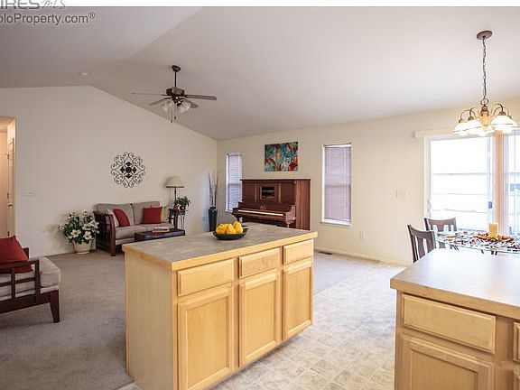 Island in kitchen