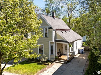 1148 Fulton St E, Grand Rapids, MI, 49503
