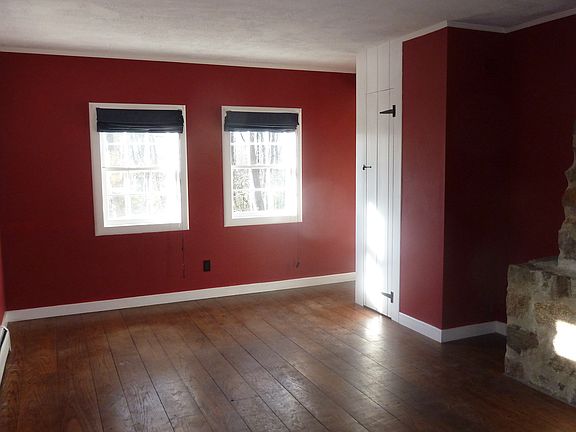 Den / Office/ /3rd Bed Room
