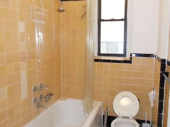 4th image of 540 Saint Johns Pl APT 3D