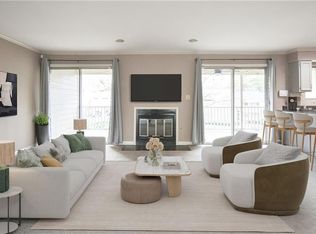 14 Muncy Ct SE, Smyrna, GA 30080