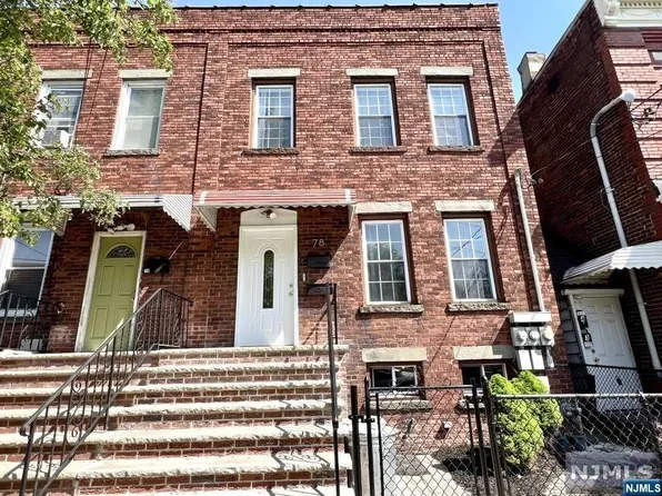 78 Mozart St, East Rutherford, NJ 07073