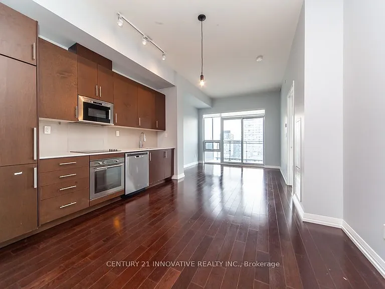 460 Adelaide St E #2023 — Photo 9