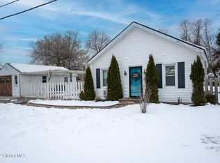 2 Sartoli Ave, Schenectady, NY 12303