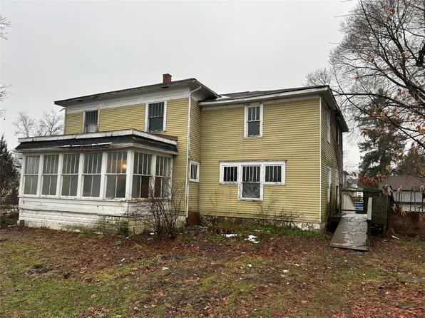 333 W Erie St, Linesville, PA 16424