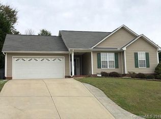 4006 Raccoon Run Ct, Matthews, NC 28105