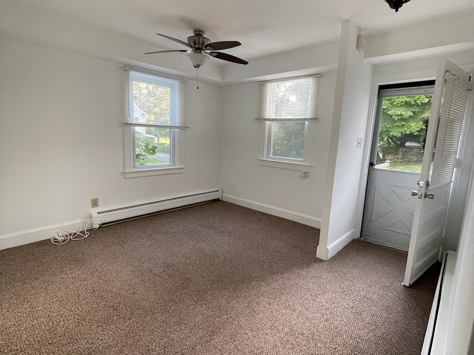 2 bed, 672 sqft, $3,000 — Photo 1
