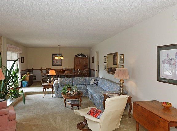 1549 Rugby Circle Thousand-large-007-11-