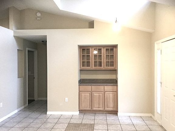 4th image of 4805 Jeanette Ct