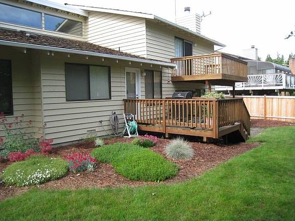 Lovely back yard with dec