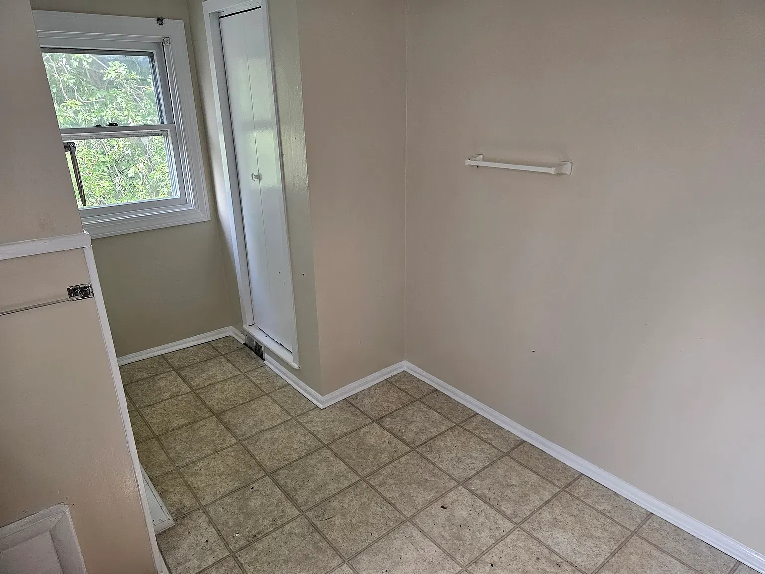 2 bed, 1308 sqft, $1,745 — Photo 4