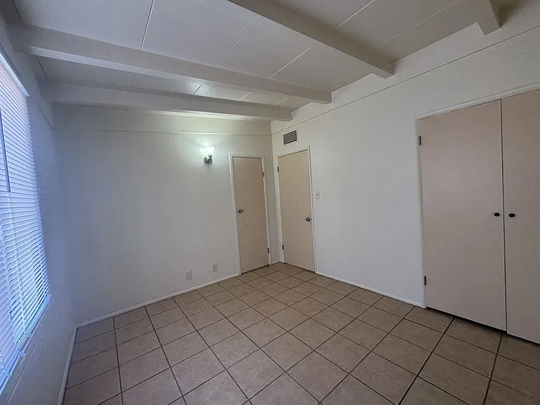 1800 E Fry Blvd #12 — Photo 9