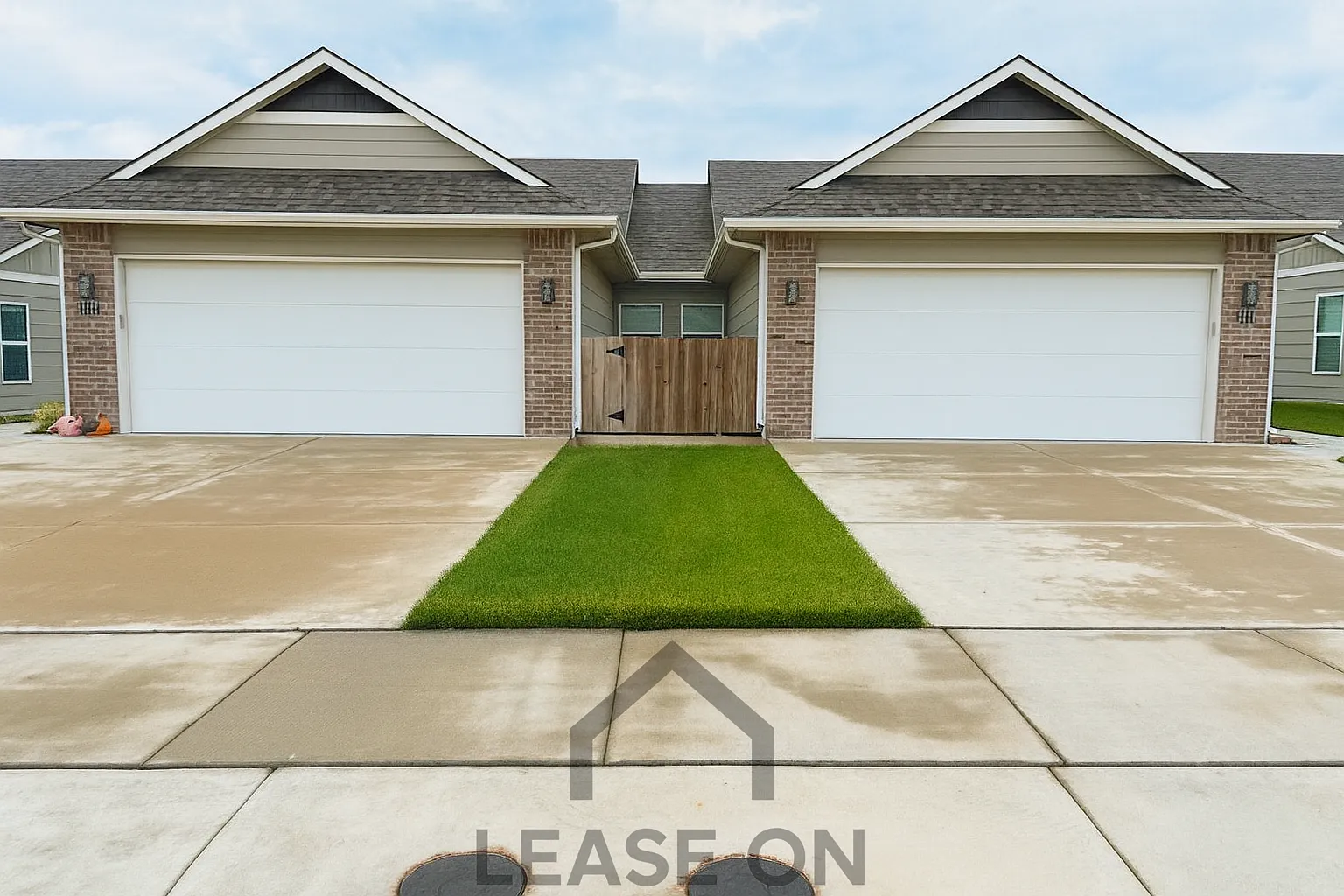 3 bed, 1250 sqft, $1,550 — Photo 1