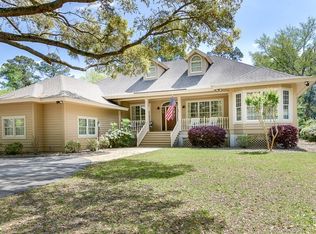 30 Suttlers Row, Hilton Head Island, SC 29928