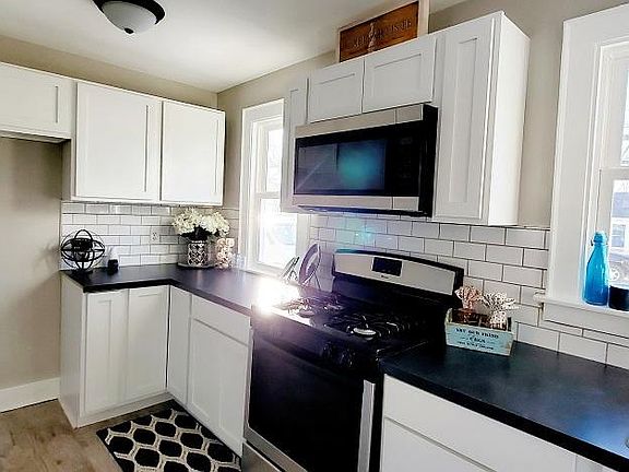 5th image of 2509 Parchmount Ave