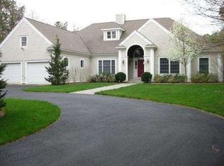 144 Paddock Cir, Mashpee, MA 02649