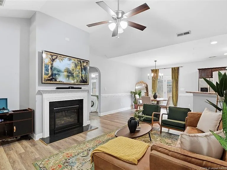 601 Collinwood Dr — Photo 5