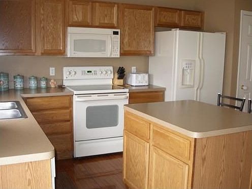 5th image of 7460 Essex Dr