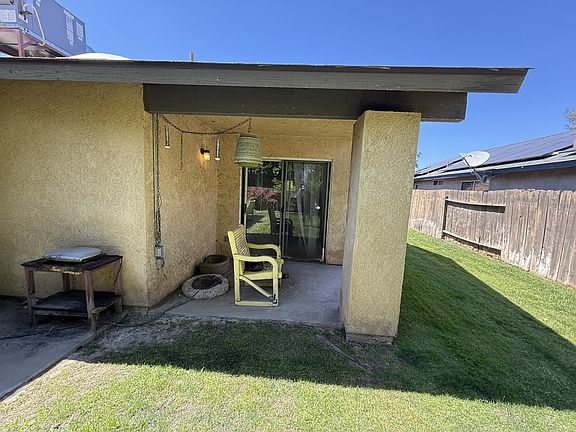 5th image of 3600 Fiesta Avenue