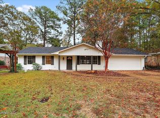 90 Long Meadow Rd, Brandon, MS 39042