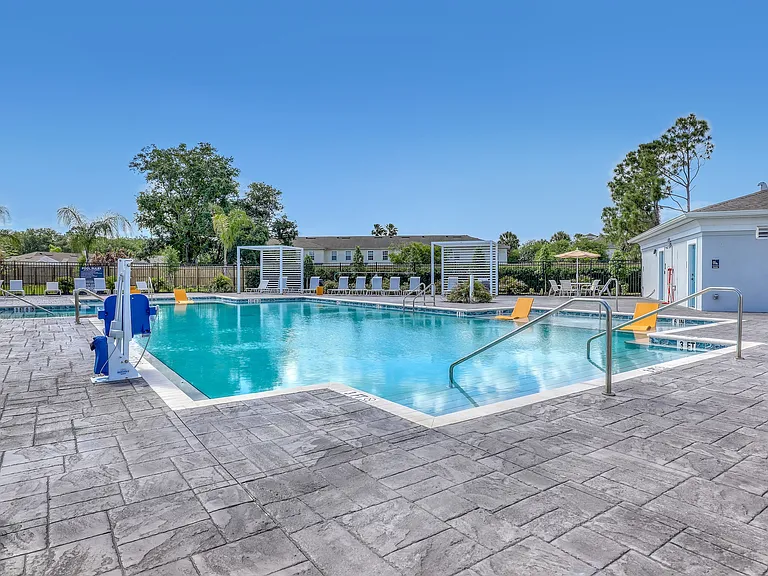 Palm Breeze Apartments — Photo 50