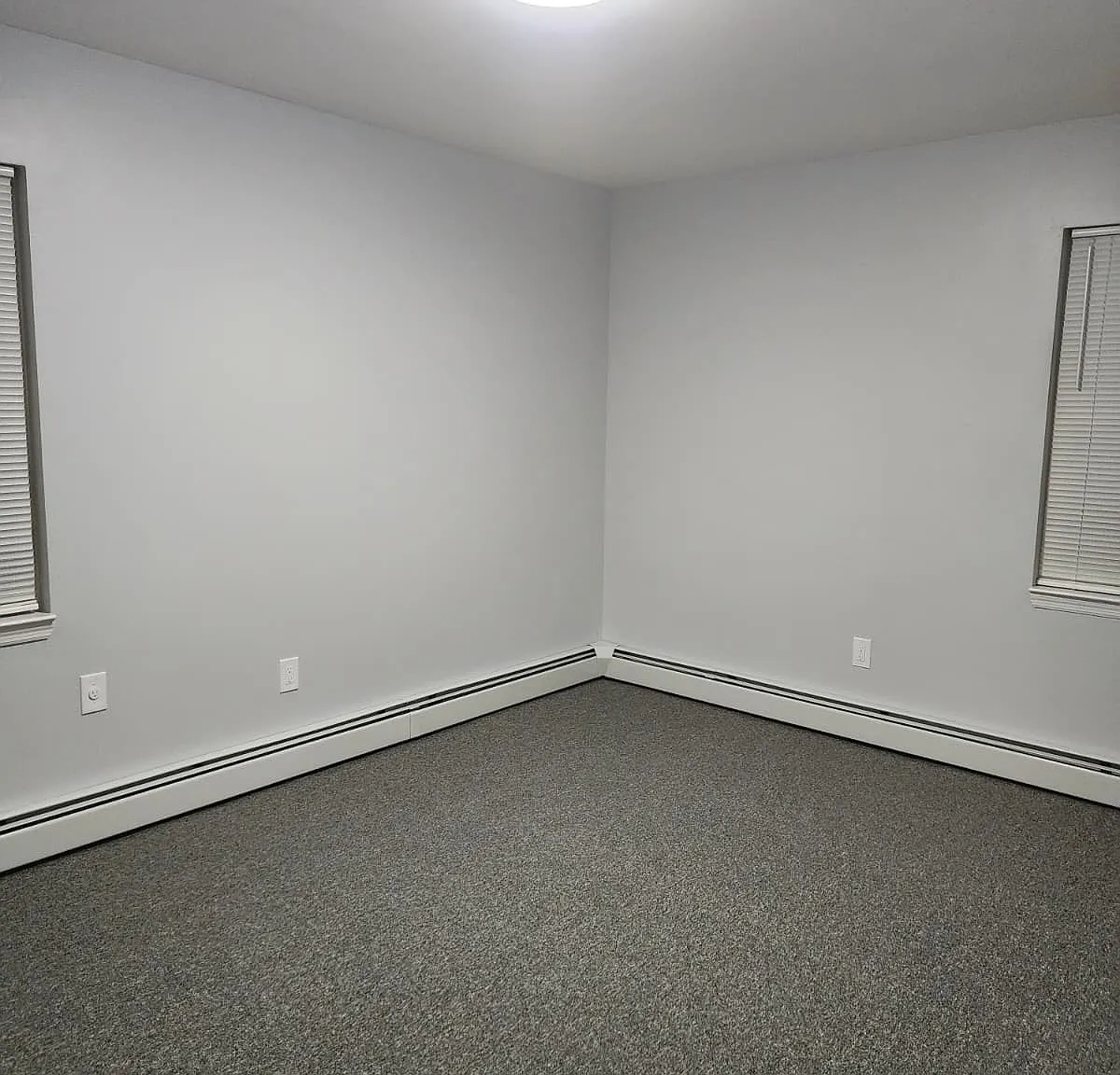 3 bed, 1000 sqft, $3,600 — Photo 3