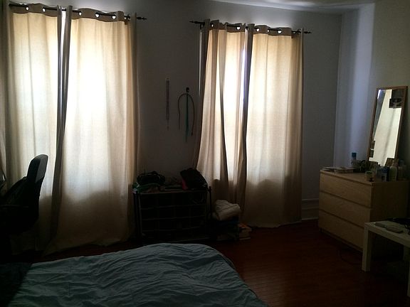 4th image of 4202 Chestnut St Floor 3