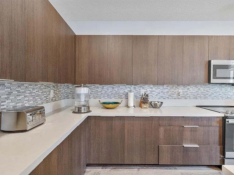 8398 NW 51st Ter #8398 — Photo 18