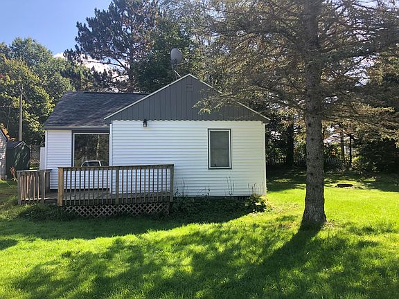 2nd image of 1835 Oak St