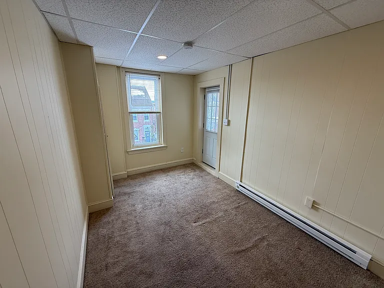 253 N York Street — Photo 5