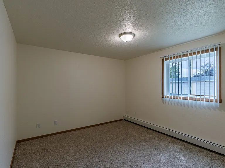 Grandview I — Photo 15