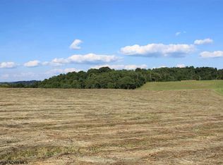 126 Hopewell Rd, Fairmont, WV 26554