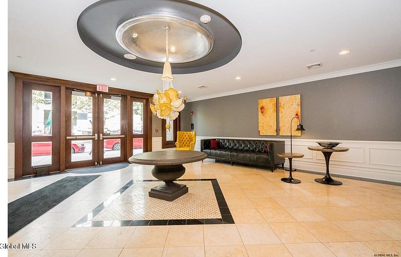 4th image of 70 Railroad Place #303