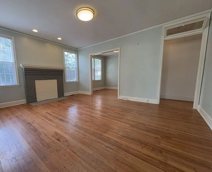 2944 Hope Ave — Photo 2