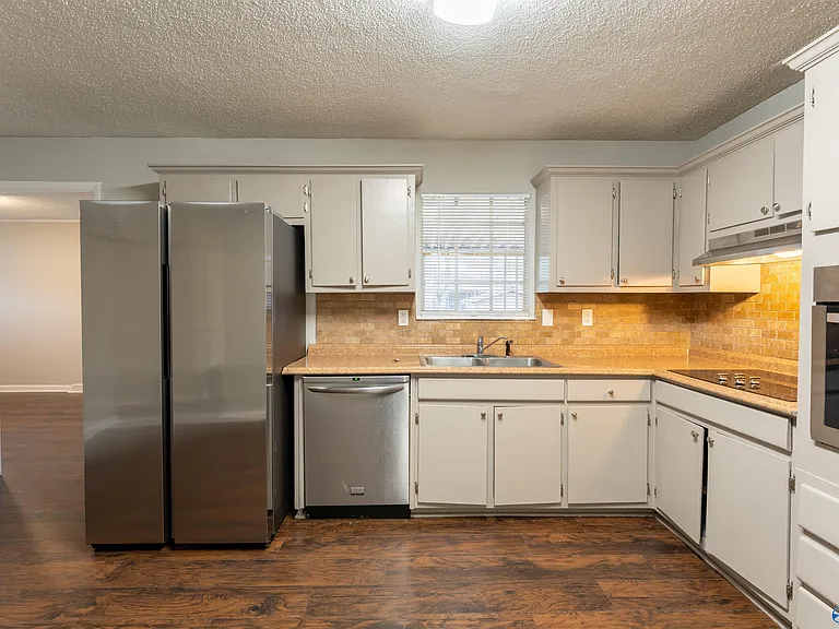 514 Lisa Ln NW — Photo 9