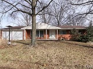 5034 Milburn Rd, Saint Louis, MO 63129