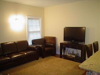 4th image of 19 Ledgewood Dr